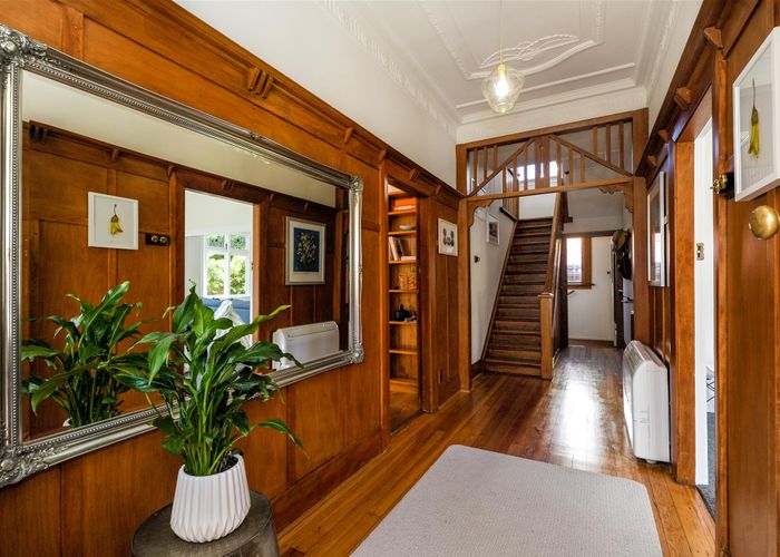  at 83 Norfolk Street, Saint Clair, Dunedin
