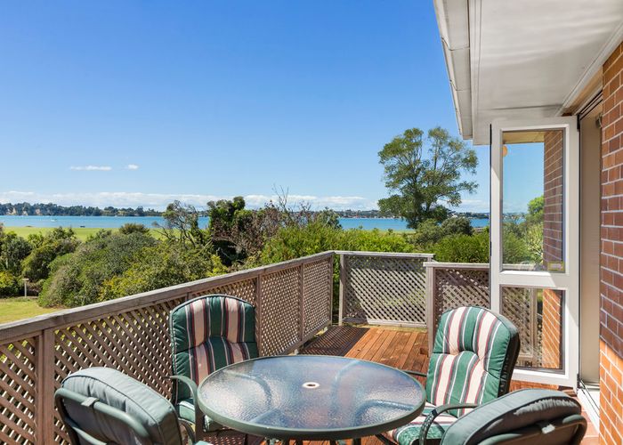  at 28 Roberta Avenue, Glendowie, Auckland