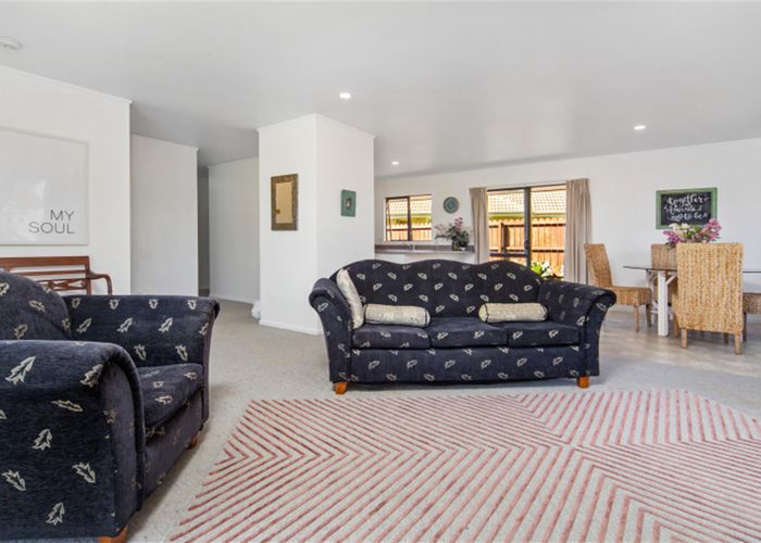  at 1 Frank Bunce Grove, Flat Bush, Auckland