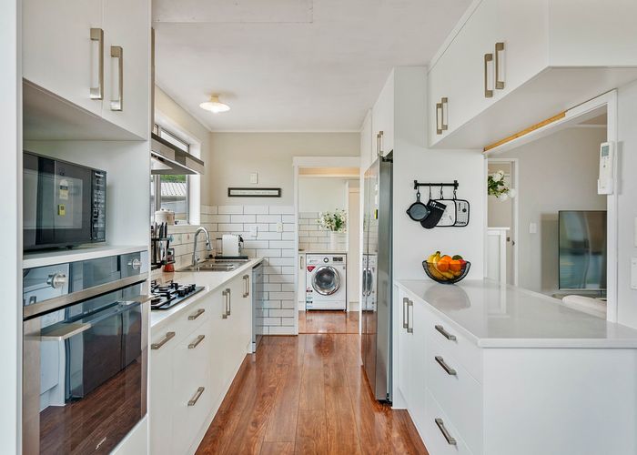  at 1/4 Fiesta Drive, Half Moon Bay, Auckland