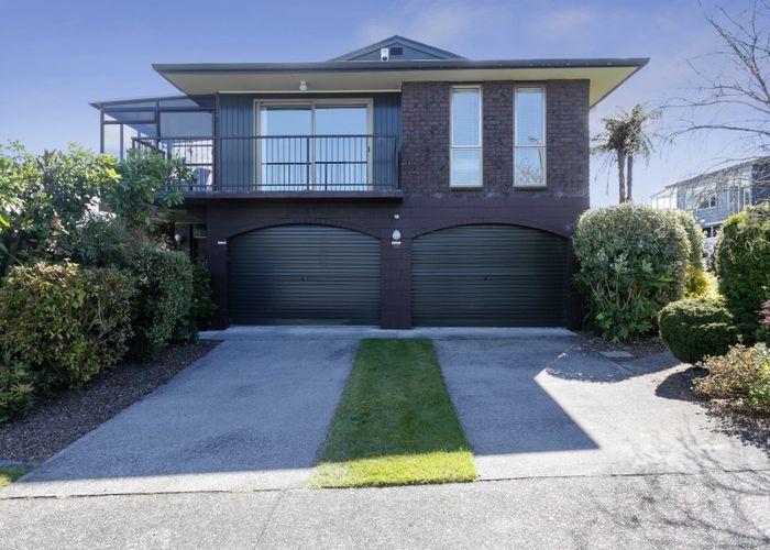  at 32 Harvey Street, Waipahihi, Taupo