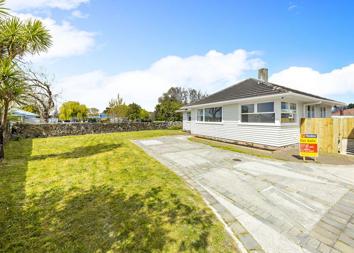  at 73 Raglan Street, Mangere East, Auckland