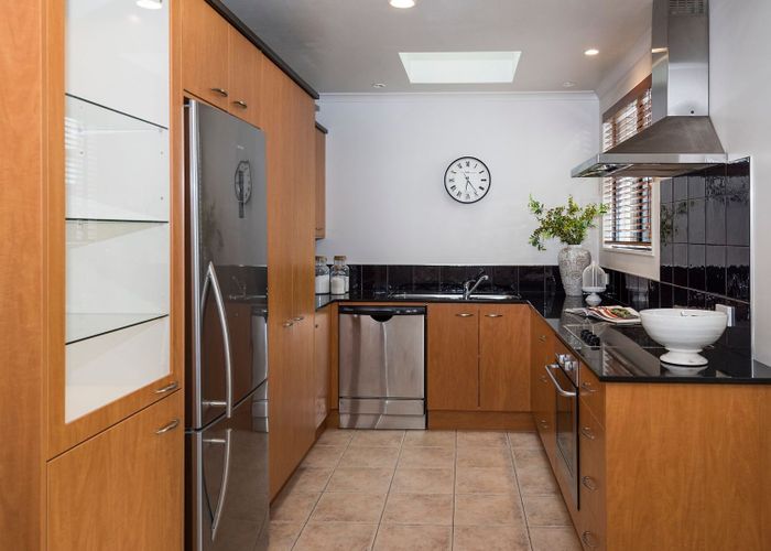  at 2/27 Kellaway Drive, East Tamaki, Manukau City, Auckland