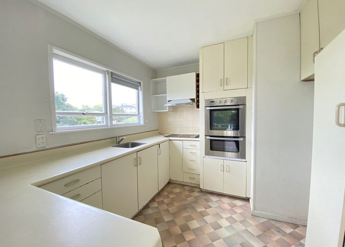  at 36 Woodside Avenue, Northcote, Auckland