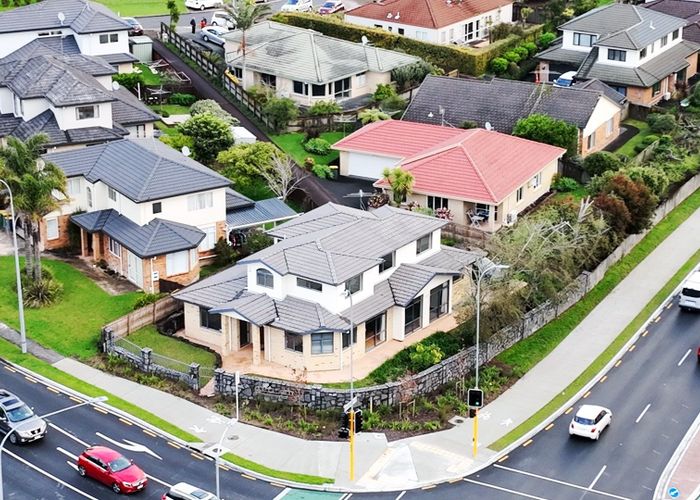  at 1 Medallion Drive, Oteha, Auckland