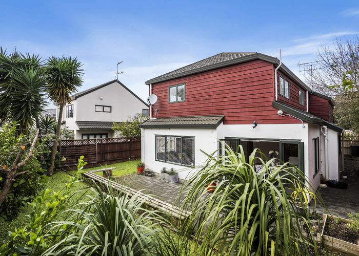  at 24D Roslyn Road, Mount Wellington, Auckland