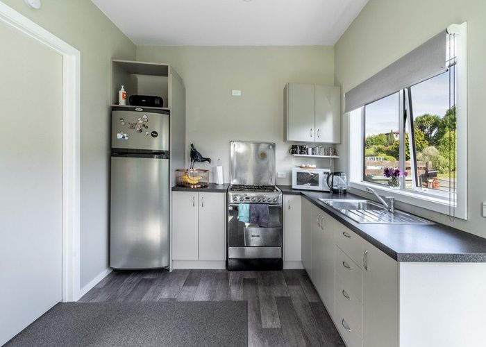  at 9 Allen Street, Mataura, Mataura