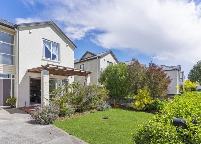  at 31 Popokatea Drive, Takanini, Auckland