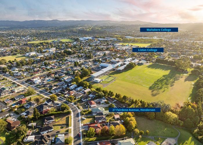  at 27 Fairdene Avenue, Henderson, Waitakere City, Auckland
