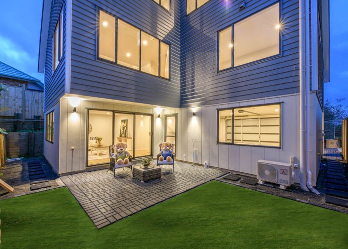  at 6/26 Hayr Road, Three Kings, Auckland