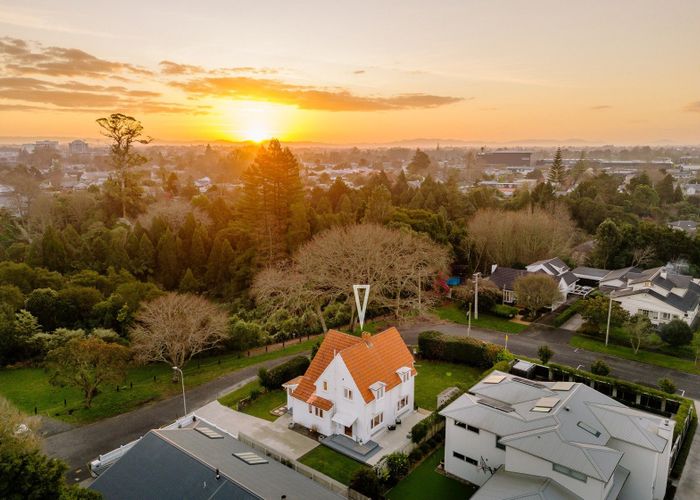  at 9 Armagh Street, Hamilton East, Hamilton, Waikato