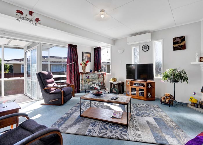  at 22 Waiwera Place, Merrilands, New Plymouth