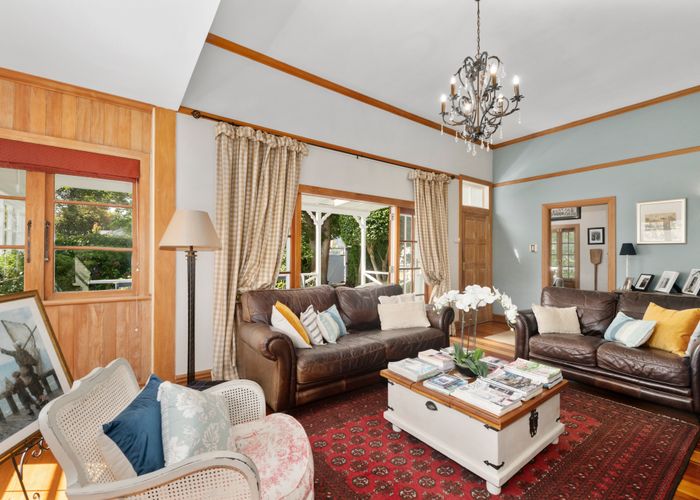  at 2 Barton Road, Heretaunga, Upper Hutt
