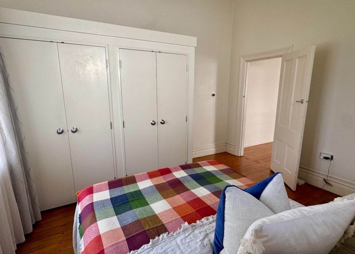  at 2/9 Essex Road, Mount Eden, Auckland City, Auckland