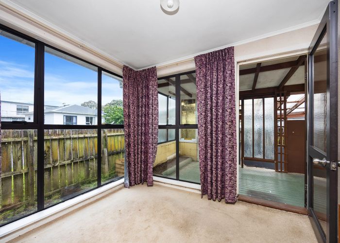  at 14 Lorraine Avenue, Mount Albert, Auckland City, Auckland