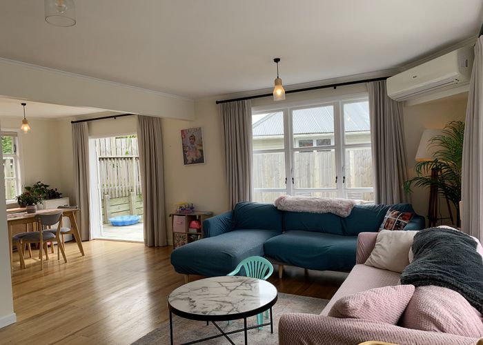  at 38 Lyndfield Lane, Newlands, Wellington, Wellington