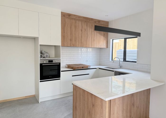  at 12D Italia Grove, Mount Wellington, Auckland City, Auckland