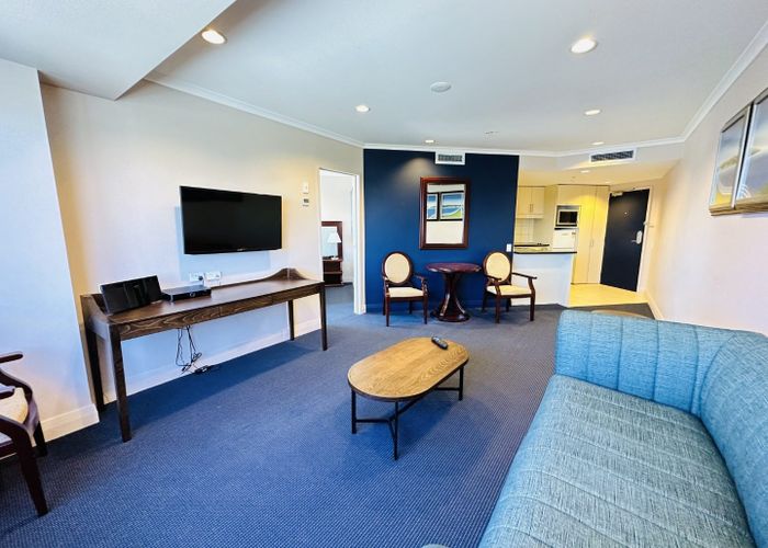  at 9-17 Byron Avenue, Takapuna, North Shore City, Auckland