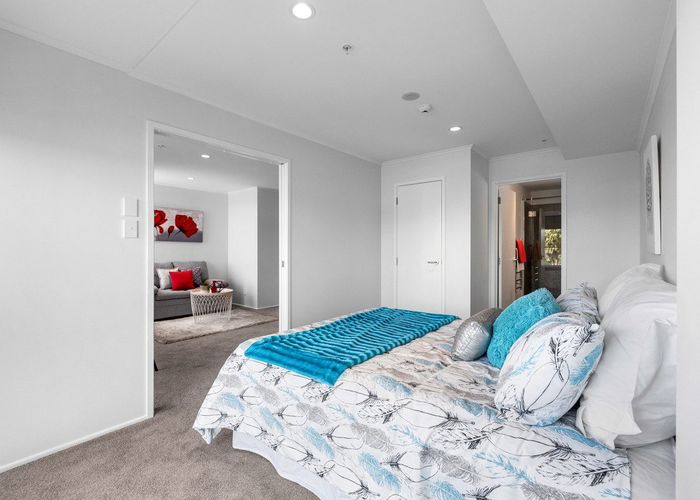  at 1E/30 Westward Ho, Glen Eden, Waitakere City, Auckland