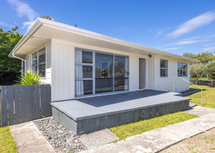  at 25 Dalton Crescent, Dinsdale, Hamilton