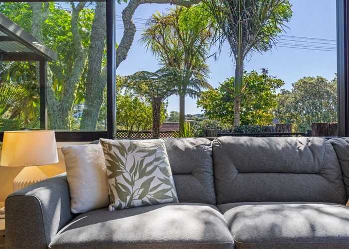  at 1/12 Philson Terrace, Browns Bay, Auckland