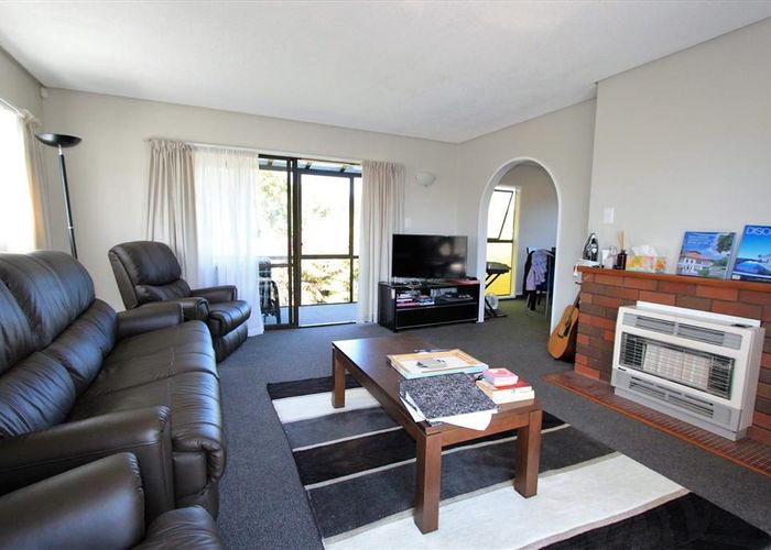  at 13 Hibiscus Avenue, Hamilton Lake, Hamilton, Waikato