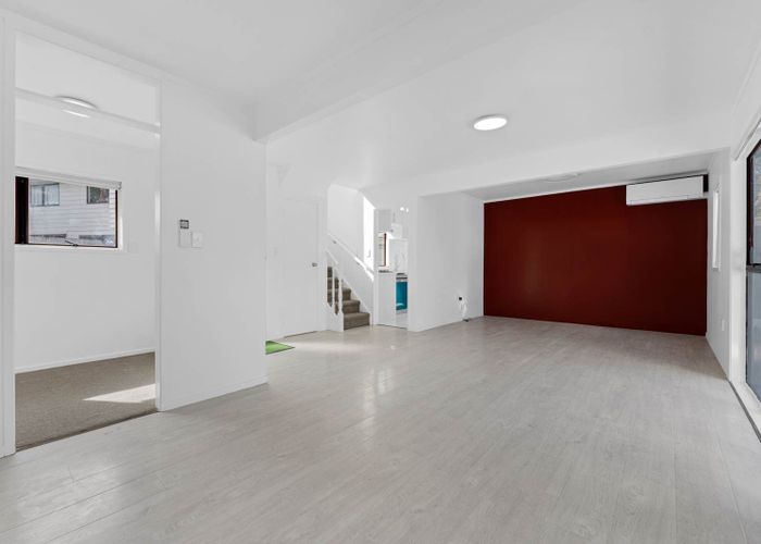  at 11/19A Gray Avenue, Mangere East, Manukau City, Auckland