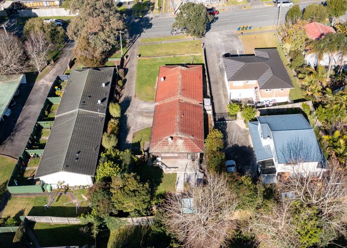  at 1&2/18 McLeod Road Henderson, Henderson, Waitakere City, Auckland