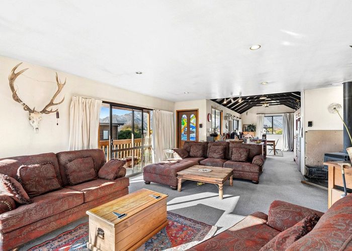  at 19 Parry Crescent, Wanaka