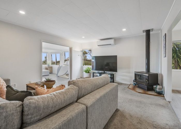  at 10A Felicity Place, Unsworth Heights, North Shore City, Auckland