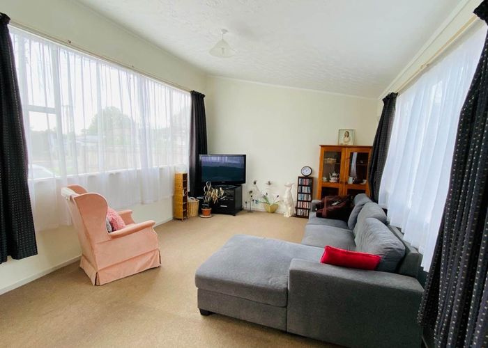  at 1/125 Brightside Road, Stanmore Bay, Rodney, Auckland