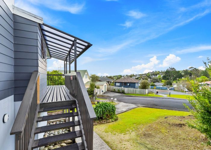  at 13 Frosses Place, Massey, Waitakere City, Auckland