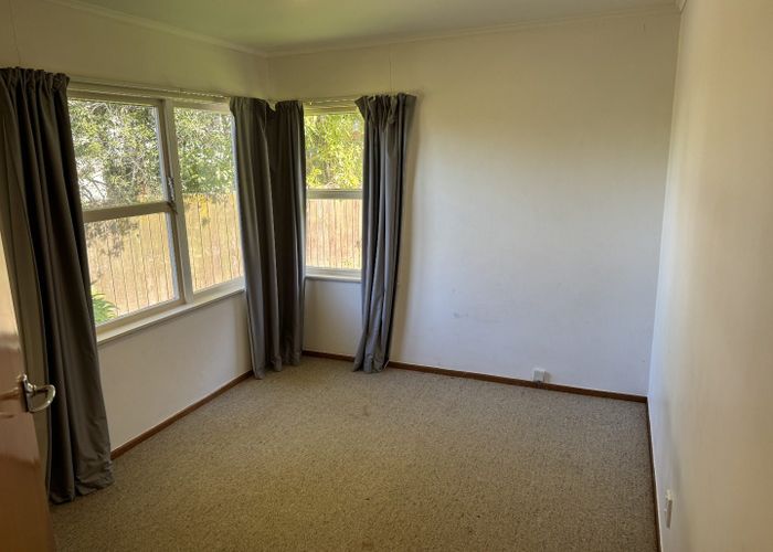  at 30 Taikata Road, Te Atatu Peninsula, Waitakere City, Auckland