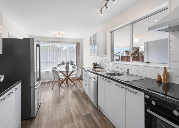  at 56 Charnwood Crescent, Bishopdale, Christchurch City, Canterbury