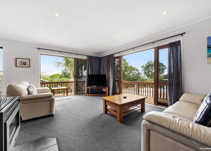 For sale 20 Royal Road, Massey, Waitakere City, Auckland homes.co.nz