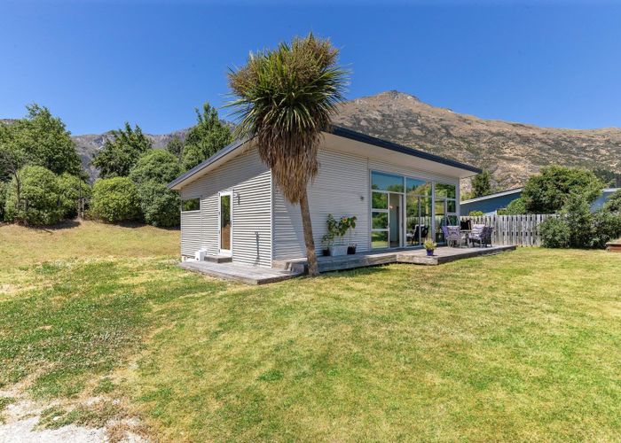  at 10 Widgeon Place, Lake Hayes, Queenstown