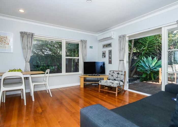  at 2/16 Whytehead Crescent, Saint Heliers, Auckland City, Auckland
