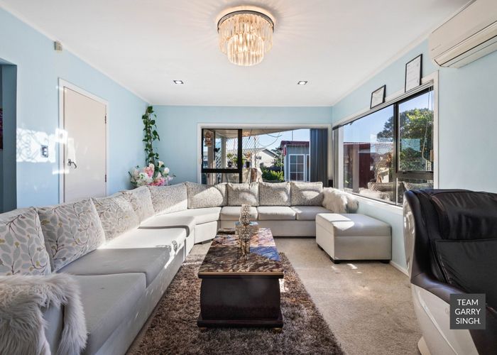  at 18 Swallow Drive, Manurewa, Manukau City, Auckland