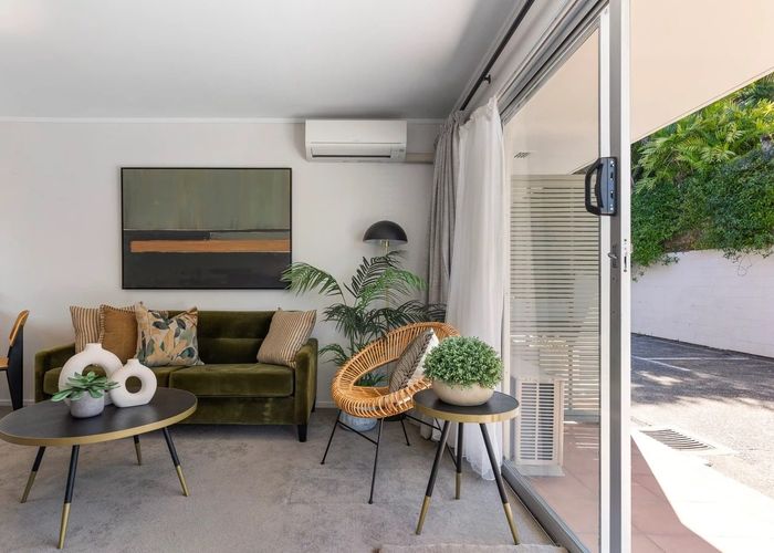  at 2/12 New street , Saint Marys Bay, Auckland City, Auckland
