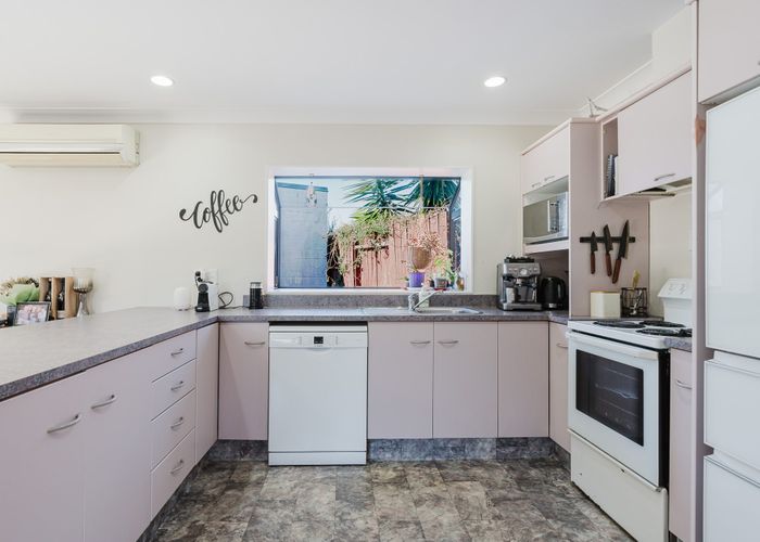  at 15A Forest Lake Road, Forest Lake, Hamilton, Waikato
