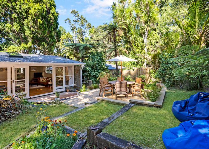  at 60 Waima Crescent, Titirangi, Auckland