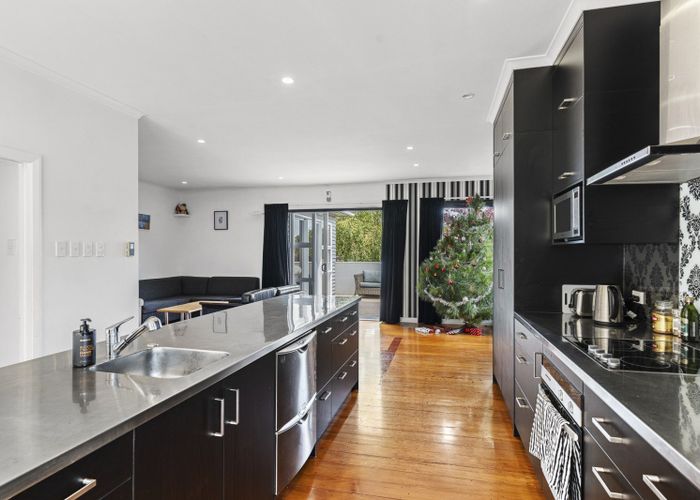  at 37 Somerset Street, Brooklands, New Plymouth