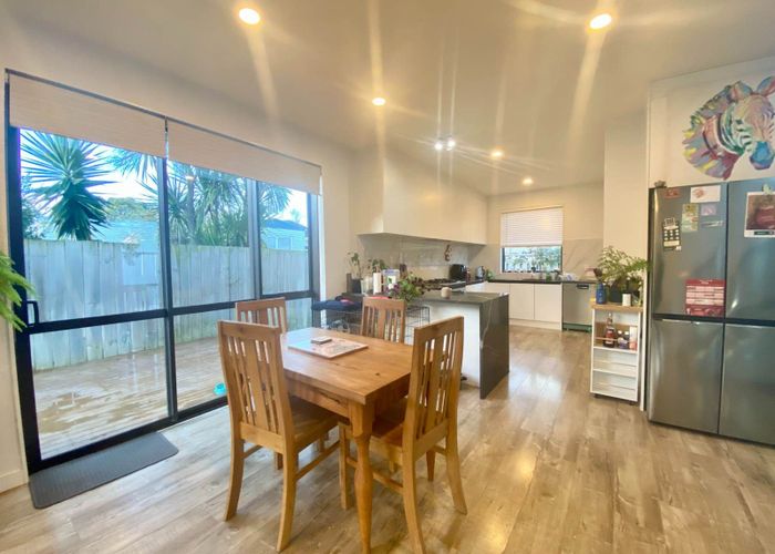  at 35A Essex Street, Te Atatu South, Waitakere City, Auckland