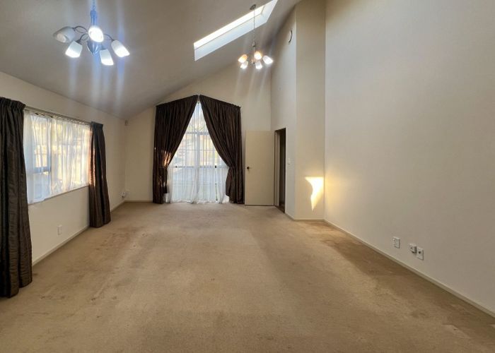  at 1 Northwood Close, Woodridge, Wellington, Wellington