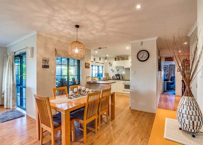  at 78 Medvale Avenue, Flat Bush, Auckland