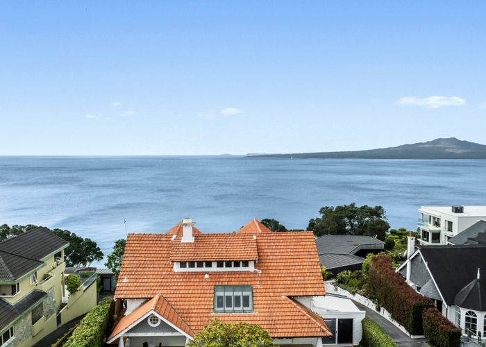  at 220 Lake Road, Takapuna, North Shore City, Auckland