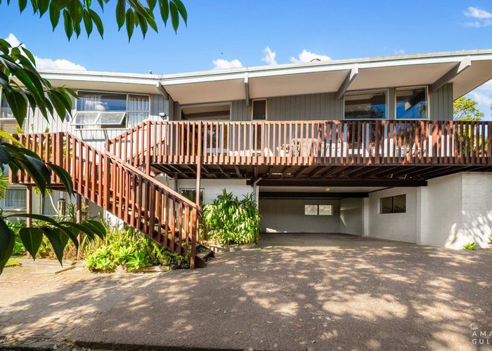  at 3 Kathleen Street, Totara Vale, North Shore City, Auckland