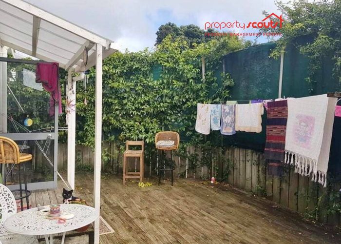  at 253 Courtenay Street, Strandon, New Plymouth, Taranaki