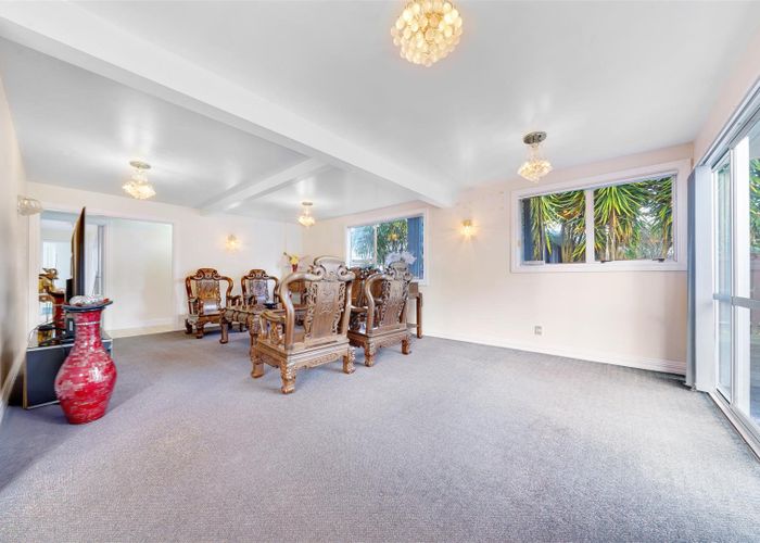  at 10 Tabitha Crescent, Henderson, Waitakere City, Auckland