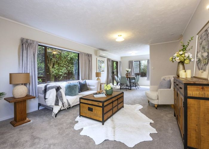  at 5/58 Hayr Road, Three Kings, Auckland